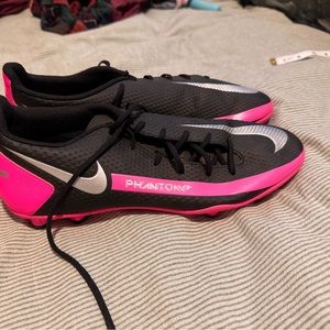 Nike phantom cleats
